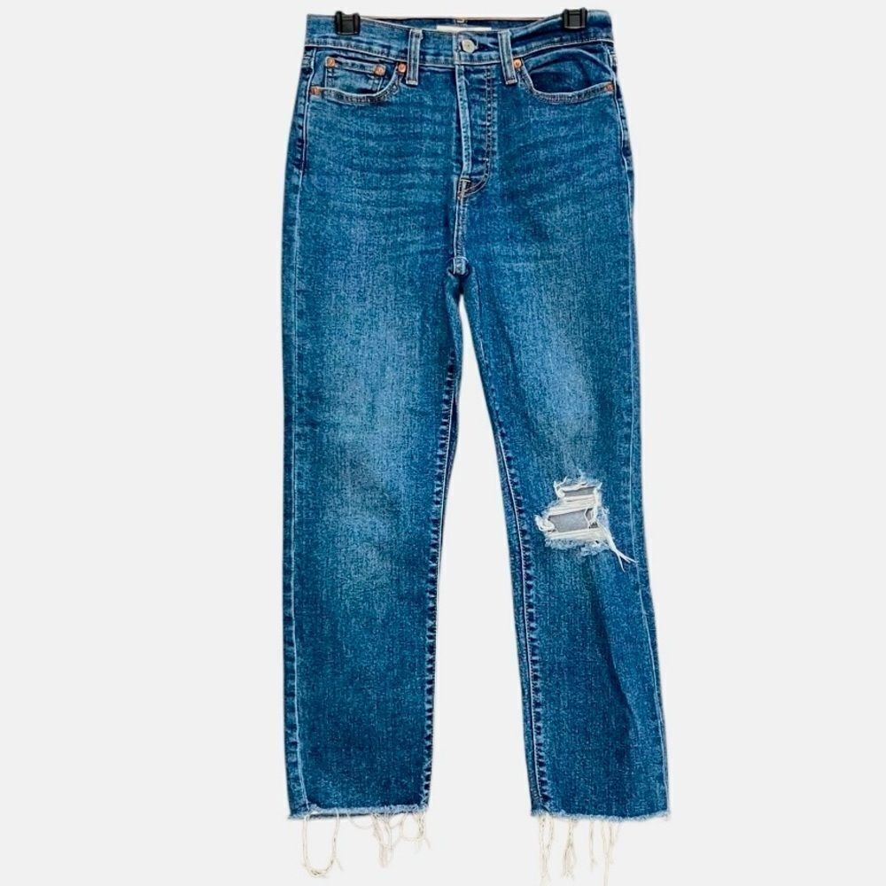 Levi’s Wedgie Straight Thrashed Jeans with Raw Hem in Blue Wash Women’s 28